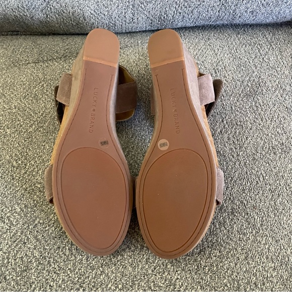 Lucky Brand Sandal Wedges - Picture 4 of 4